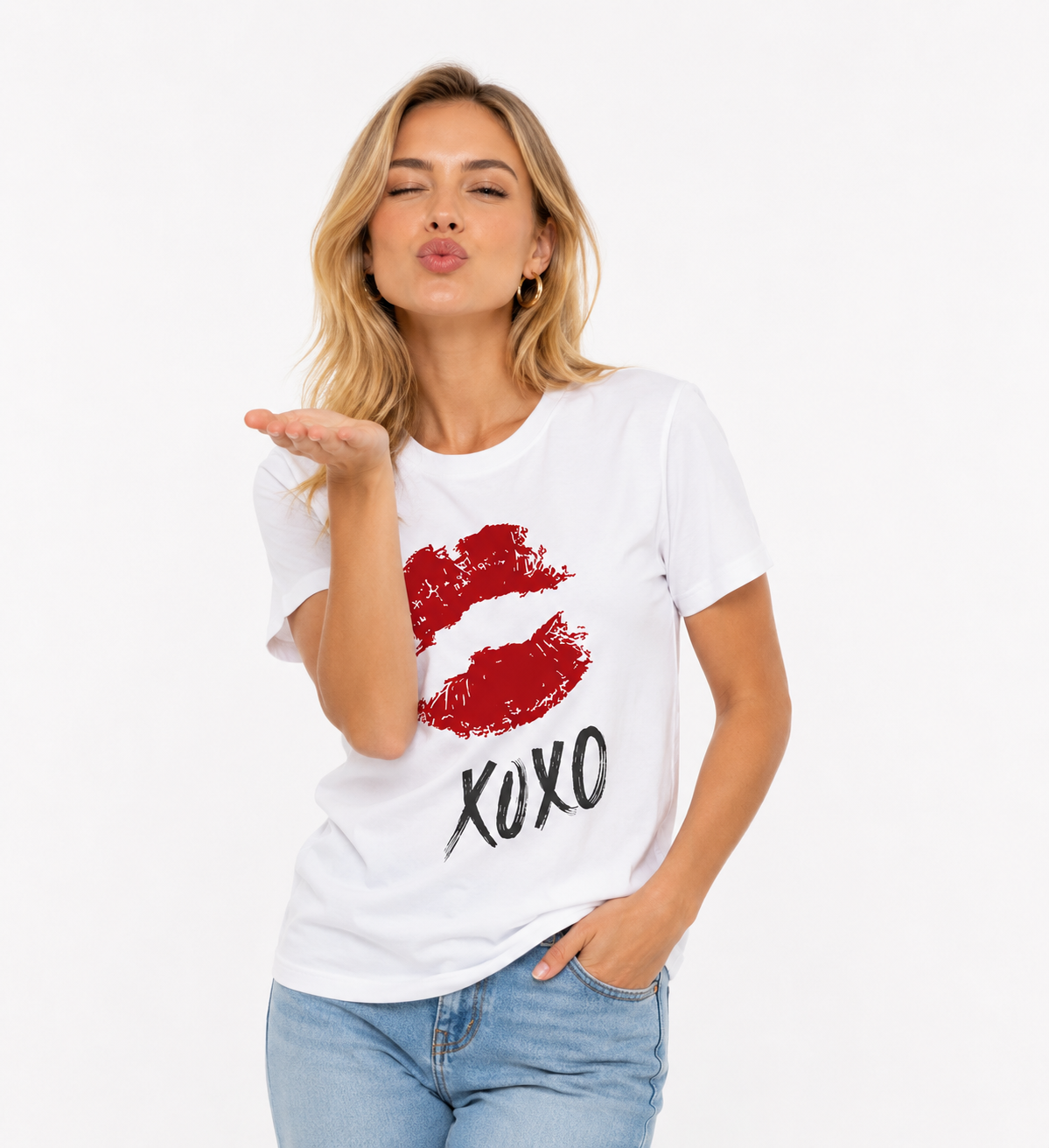 XOXO Lips T-Shirt – 100% Cotton Graphic Tee